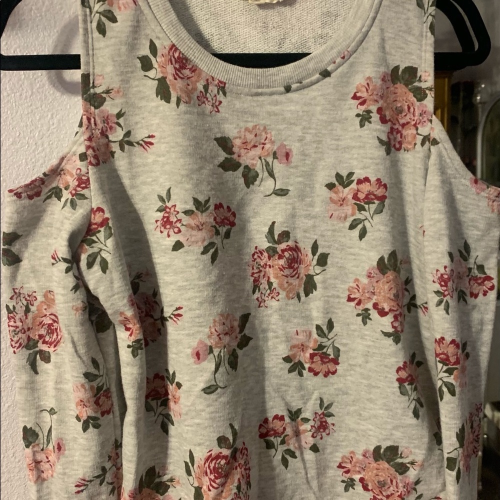 Cold Shoulder Sweatshirt Size Large runs small